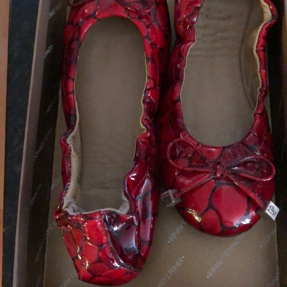Donald J Pliner -Tomato Crocco Patent shoe.
